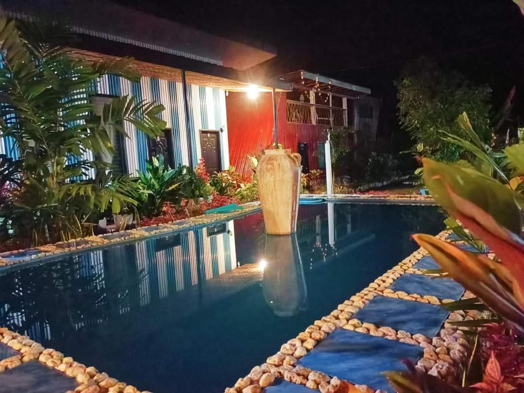 Edmund'S Garden Inn Siquijor Eksteriør billede
