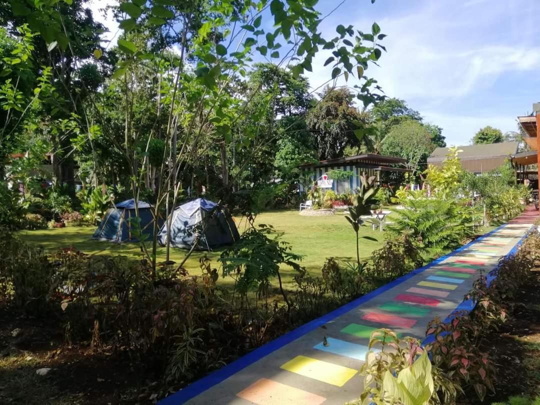 Edmund'S Garden Inn Siquijor Eksteriør billede